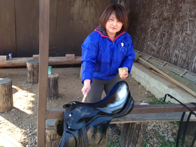 乗馬クラブで鞍の手入れ講習会を行いました。　茨城県つくば市　I様